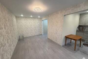 2-к квартира, 42,8 м², 3/5 эт.